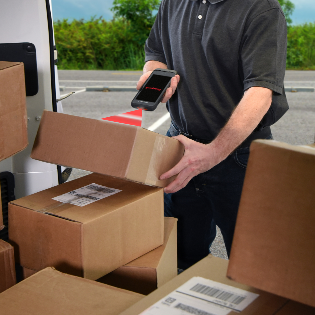 Terminal mobile pour la logistique et les services de colis, avec scanner de codes-barres et transmission de données en temps réel